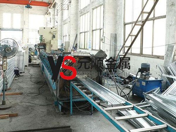 江蘇省元順金屬鋼跳板和木制跳板的區(qū)別